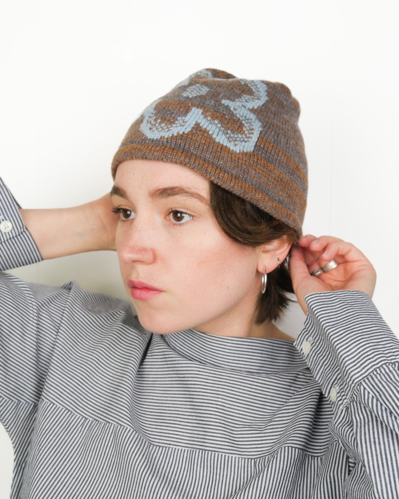 Daisy Beanie - Blue