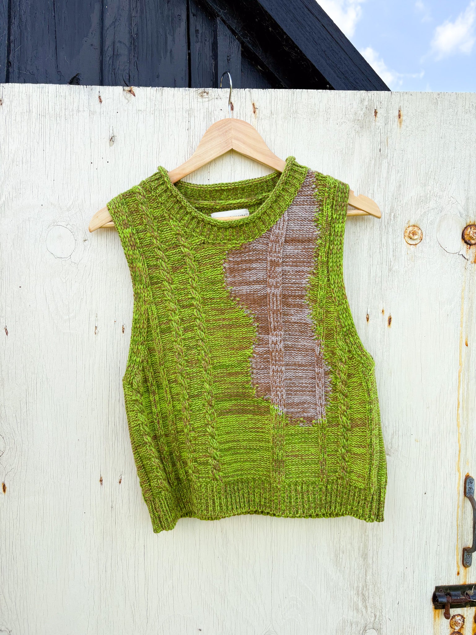 Mara Vest - Green