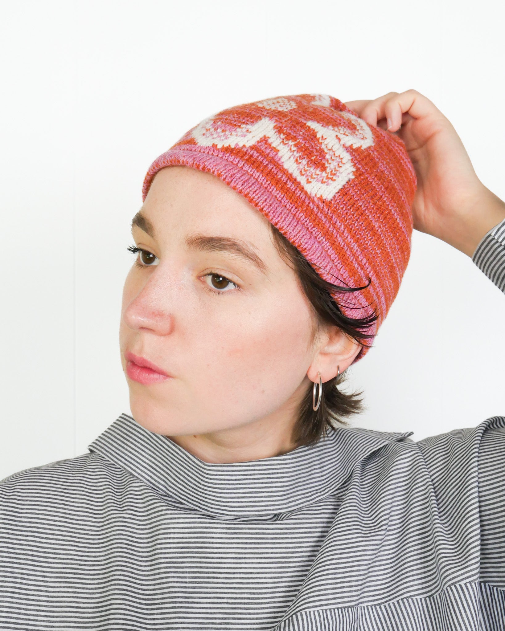 Daisy Beanie - Pink / Orange / White